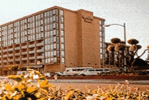 Clarion Hotel Maingate Exterior